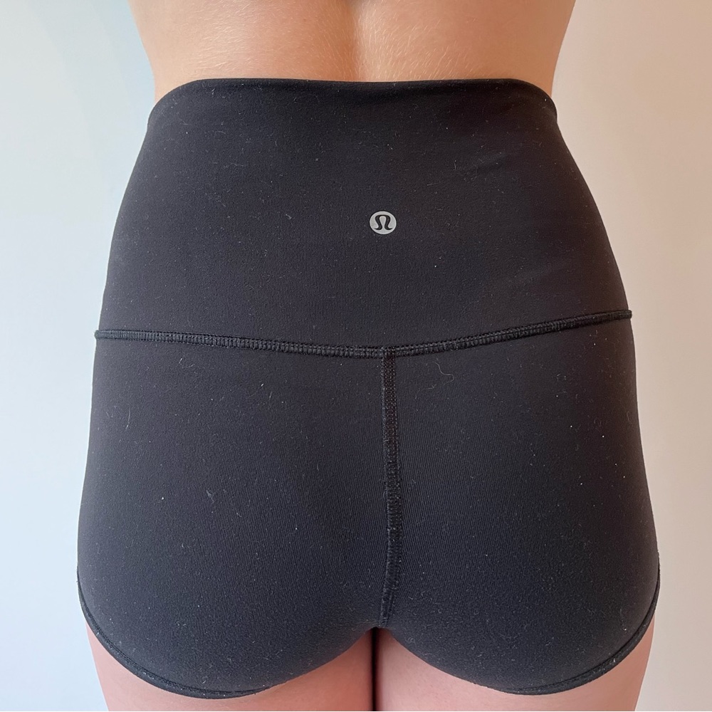 - black Lululemon shorts